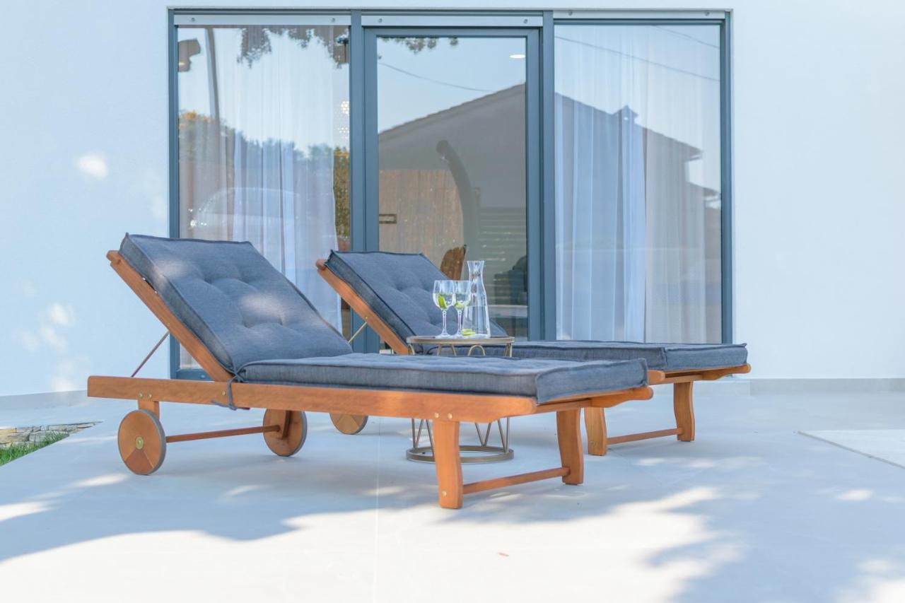 Vila Hana プーラ エクステリア 写真